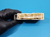 Sterownik moduł Producent części: Lexus, Europejska, uszkodzona obudowa LEXUS CT 10-22 7281-8792, 82641-75080