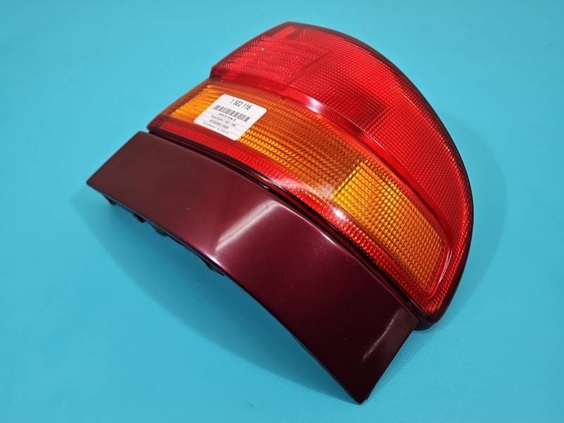 Lampa tył prawa Toyota Carina E sedan EUROPA