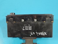 Konsola panel nawiewu Nissan X-trail I T30 27500-8H802