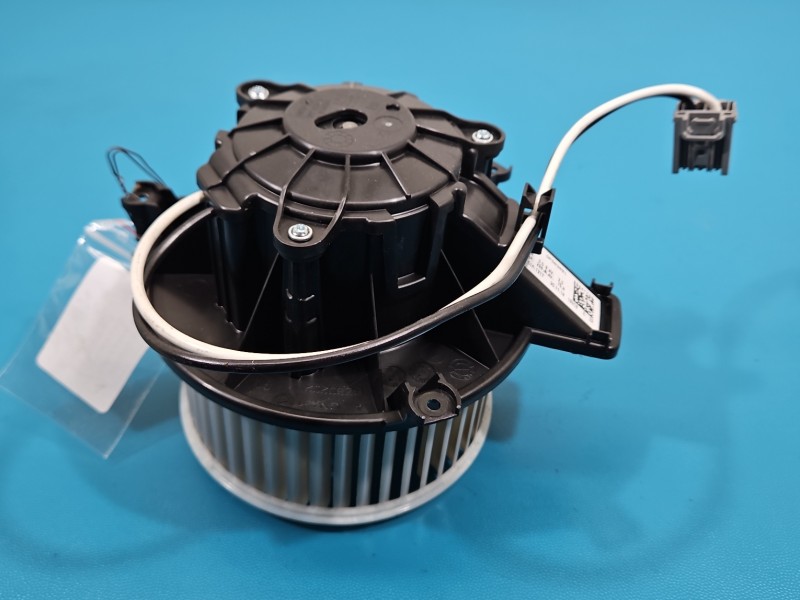 Dmuchawa nawiewu wentylator Opel Insignia B GP563001 EUROPA