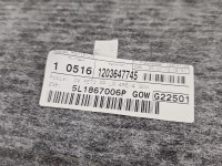 Tapicerka drzwi przód prawa boczek Skoda Yeti 5L1867006P