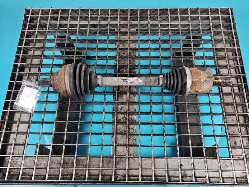 Półoś przód lewa Skoda Superb IV 2.0 TDI (DXPA) automat