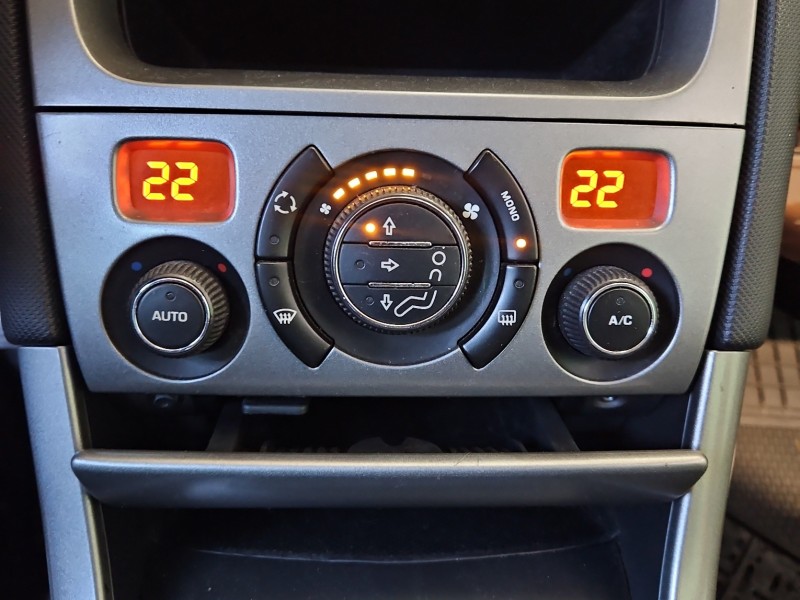 Konsola panel nawiewu Peugeot 308 I T7 96850724XT, 96850724XT-00