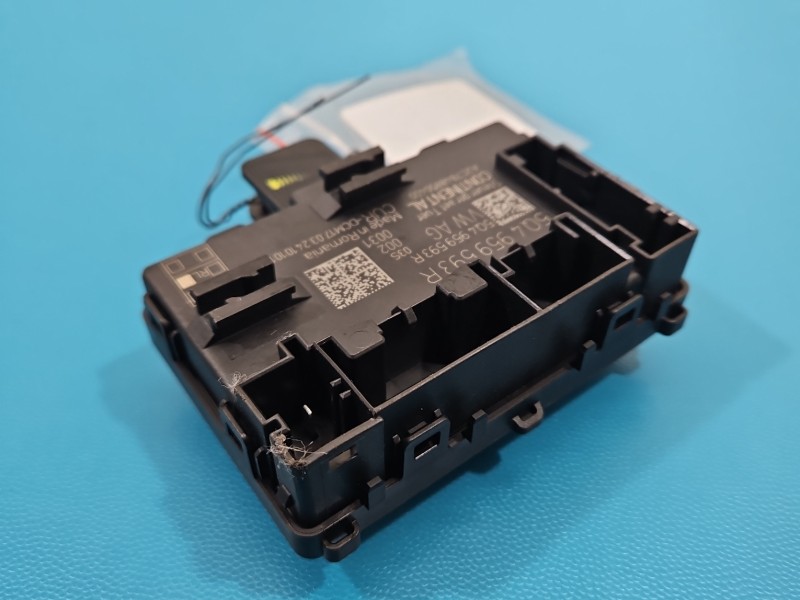 Sterownik moduł Europejska, DRZWI PRZÓD LEWE Skoda Superb III 5Q4959593R