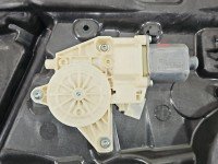 Podnośnik przód lewy Mercedes W246 A2469065100, 920816-106LH 5d HB