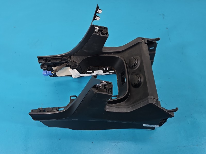 Osłona ZAŚLEPKA PLASTIK Hyundai Santa Fe III 12–18 84610-4Z200