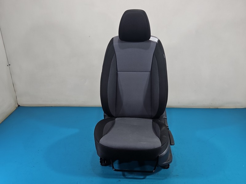 Fotel lewy przód kierowcy HYUNDAI i20 II 14-20 5d EUROPA