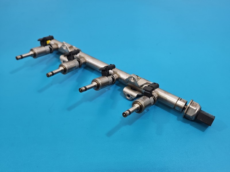 Wtryskiwacz listwa wtryskowa 0261500374, 04E906036T, 06K906051A Vw Golf VII 1.2 TSI 86KM