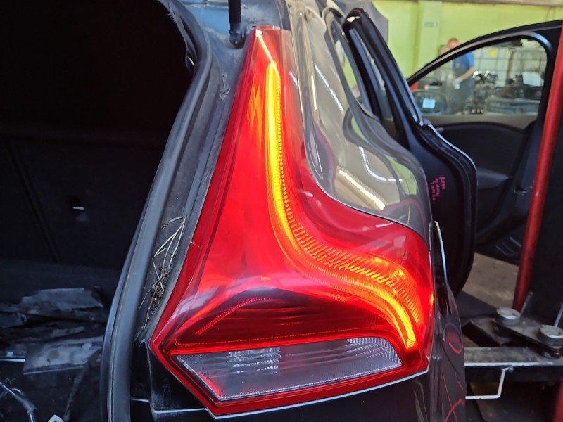 Lampa tył prawa Volvo V40 II 12- HB Lampa tył prawa Volvo V40 II 12- HB
