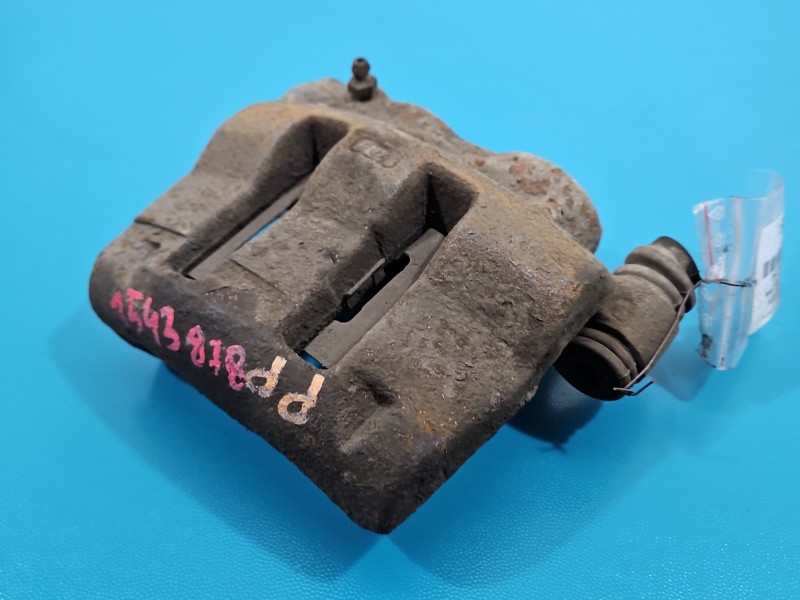 Zacisk przód prawy Renault Master II 2.5 dci