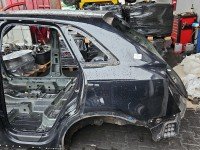 Błotnik tył lewy Audi Q3 ćwiartka czarny LZ9Y