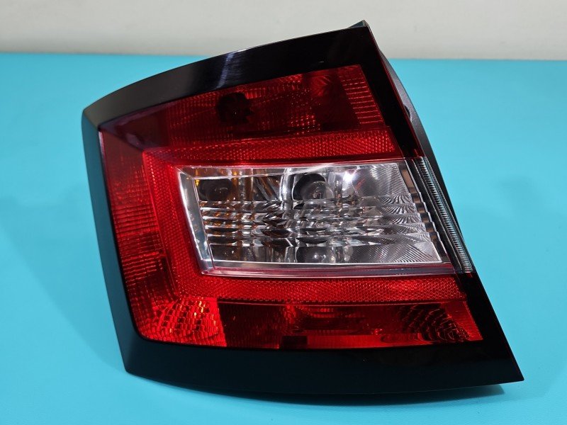 Lampa tył lewa Skoda Fabia III HB Lampa tył lewa Skoda Fabia III HB