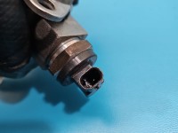 pompka Pompa paliwa Vw Passat B7 2.0 TSI HFS034-135A, 06J127025F Volkswagen