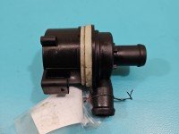 Pompka obiegu wody pompa Skoda Rapid 1.6 tdi (CAYB) 6R0965561A