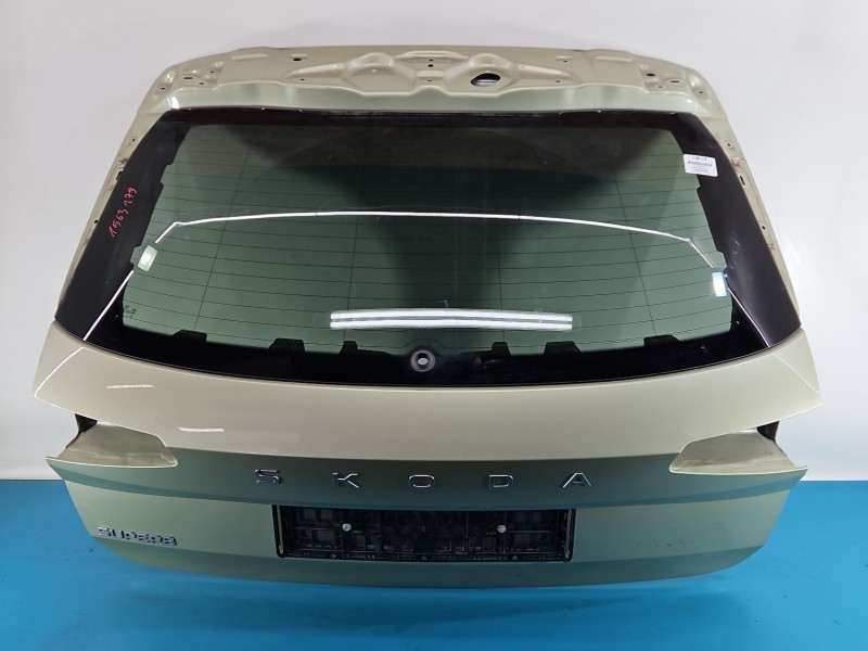 Klapa tył Skoda Superb IV kombi 5d LR1B