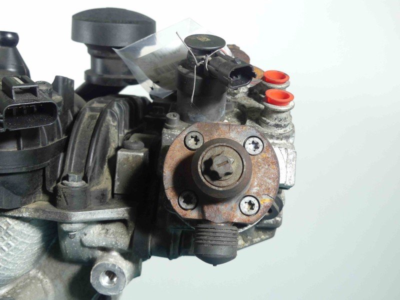 Pompa wtryskowa Volvo V60 I 10- 2.0 D3 0445010681