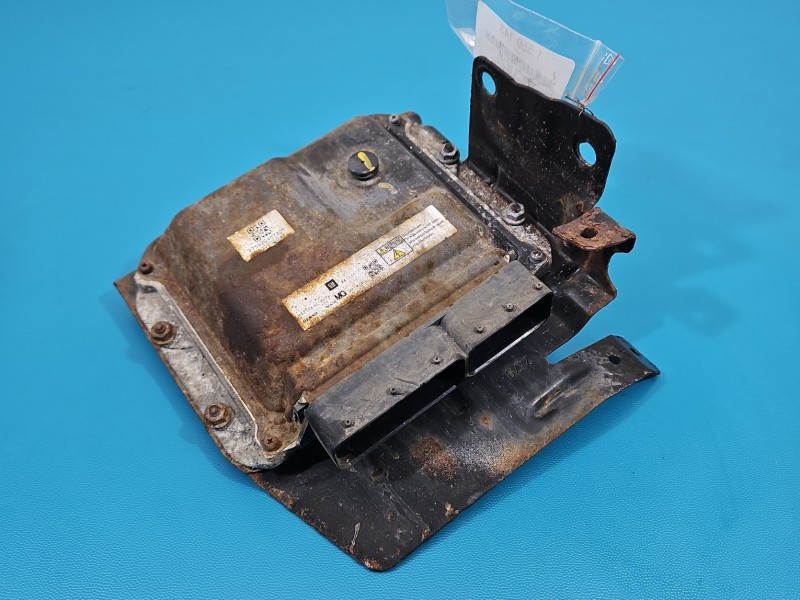 Komputer Sterownik silnika 98113172 Opel Zafira B 1.7 cdti (A17DTR)