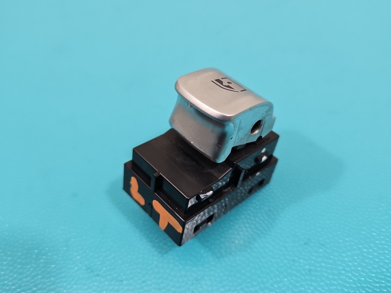 Przełącznik szyb BMW iX3 G08 9299457 Producent części: BMW, lewy tył EU