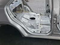 Próg prawy SŁUPEK ŚRODKOWY B Toyota Corolla E16 E18 13- sedan 4d 1f7
