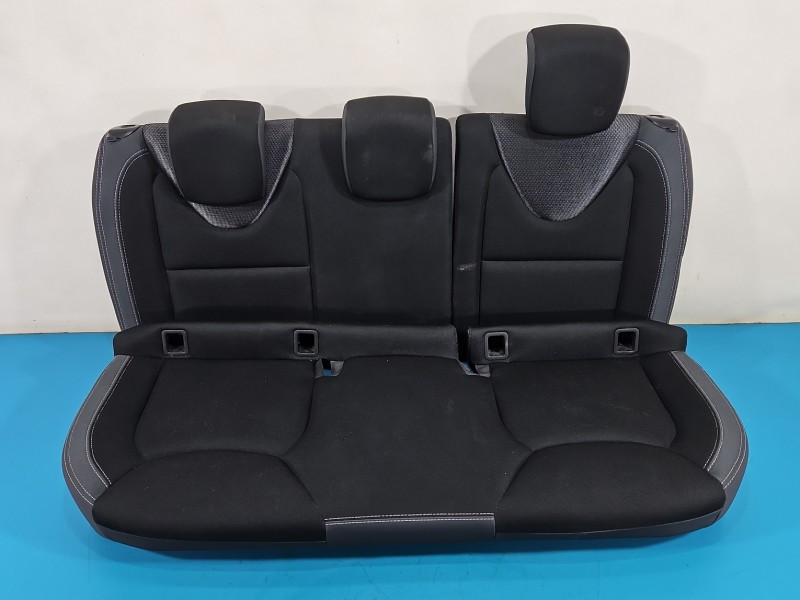 Kanapa tył fotel tylny Renault Clio IV 12-20