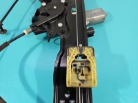 Podnośnik przód prawy SZYBY WINDA Ford Focus Mk3 Producent części: FORD, Europejska, 2PIN, CM51-A23200-AF 5d kombi