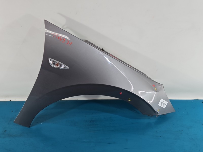 Błotnik przód prawy Hyundai Elantra VII 20- M6T