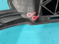 Ślizg zderzaka przód prawy Mercedes W212 A2128850265