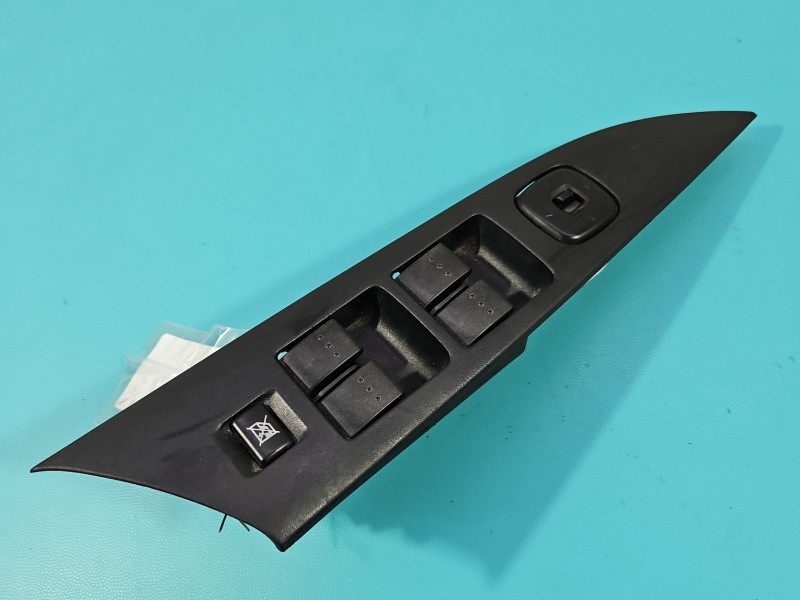 Przełącznik szyb Mazda 3 I BK BJOE66600 Producent części: Mazda EU