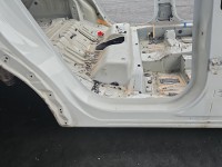 Próg prawy SŁUPEK ŚRODKOWY B Peugeot 3008 II HB 5d KWE