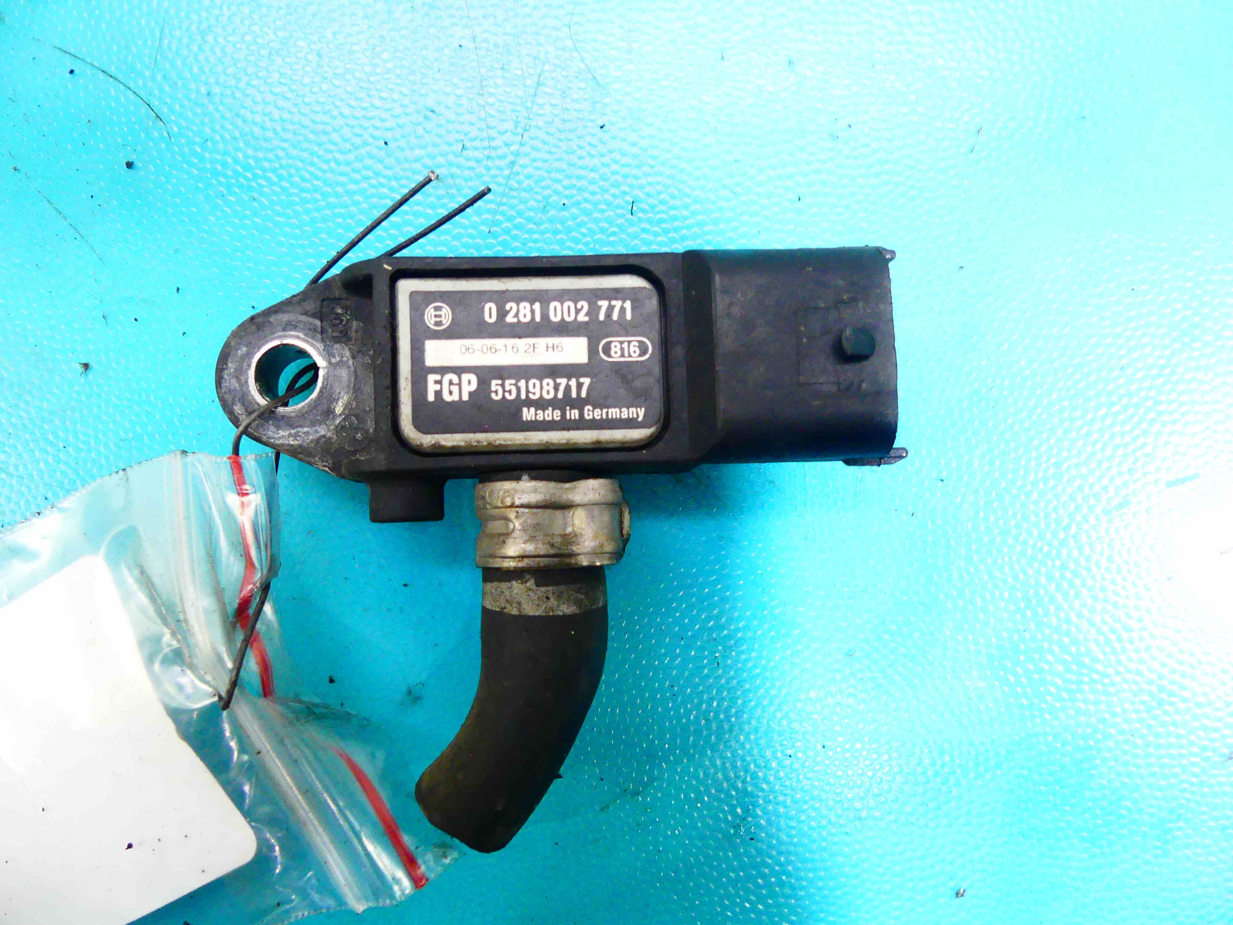 【s.】 Czujnik ciśnienia spalin Alfa romeo 159 0281002771, 55198717