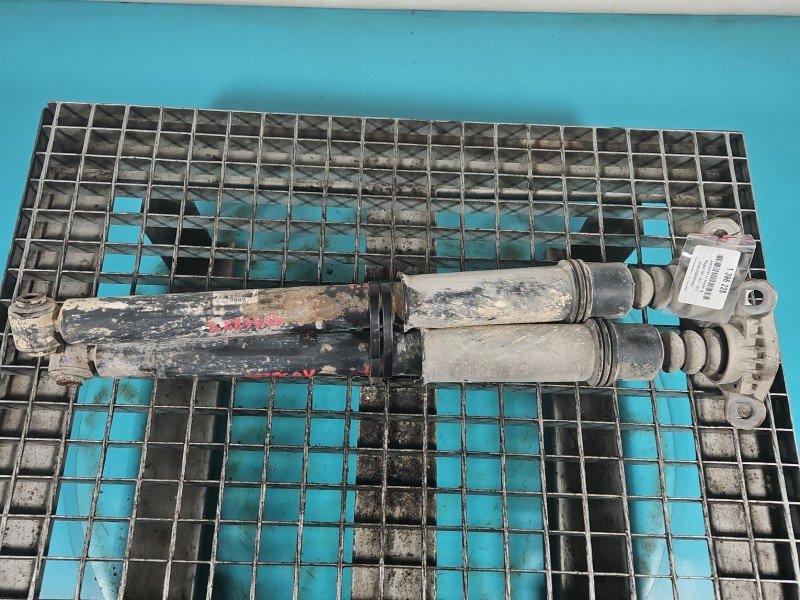 Amortyzator tył komplet tylny lewy prawy Peugeot 308 I T7 L+P