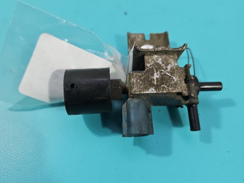 Zawór podciśnienia Suzuki Grand Vitara II 2.4 16V (J24b)