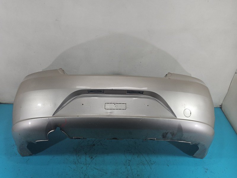 Zderzak tył Fiat Linea beżowy sedan Zderzak tył Fiat Linea beżowy sedan