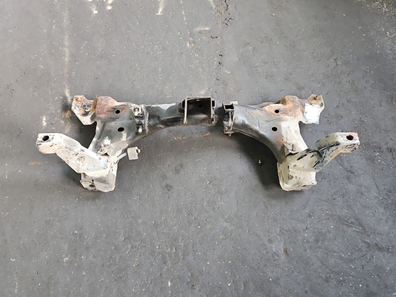 WÓZEK KOŁYSKA TRAWERS Sanki Belka silnika Kia Carens II 1.8 16V