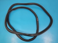 Uszczelka drzwi tył lewa Skoda Superb IV