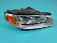 Reflektor prawy lampa przód VOLVO V70 III EUROPA 31214352