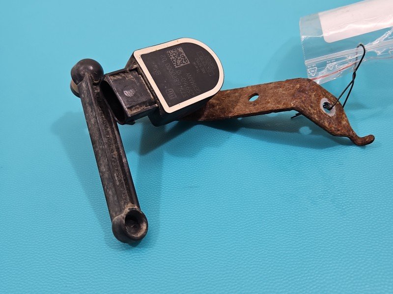 Czujnik poziomowania xenon BMW G20 6870000 Czujnik poziomowania xenon BMW G20 6870000