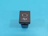 Gniazdo USB Toyota Corolla E21 19- 86190-02110