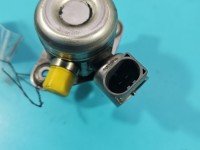 pompka Pompa paliwa BMW X5 F15 3.0 wiel 13517610761, 0261520131