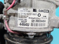 Sprężarka klimatyzacji kompresor Opel Astra V K 39034464, 8822P