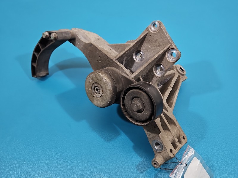 Łapa silnika Fiat Tipo II 15- 51869689 1.4 16v