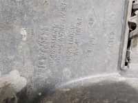 Zderzak przód Renault Megane II srebrny TED69