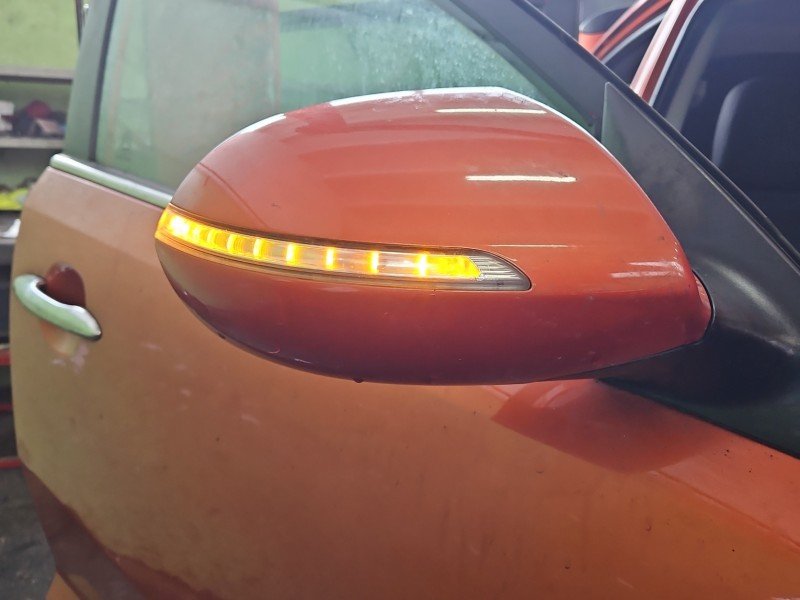 Lusterko prawe Kia Sportage III 10-15 pomarańczowy D2A europa Lusterko prawe Kia Sportage III 10-15 pomarańczowy D2A europa