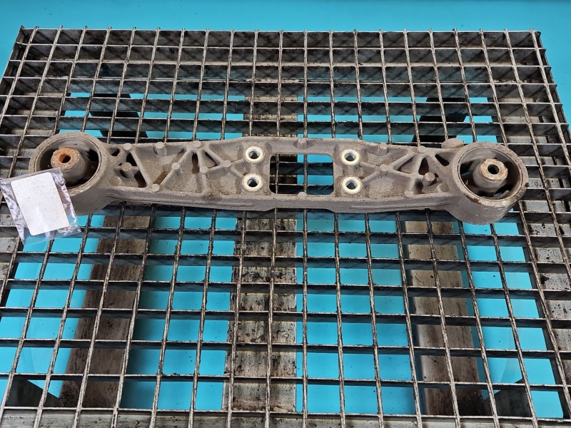 Mocowanie Suzuki, mostu tylnego uchwyt Suzuki Vitara II 2015-