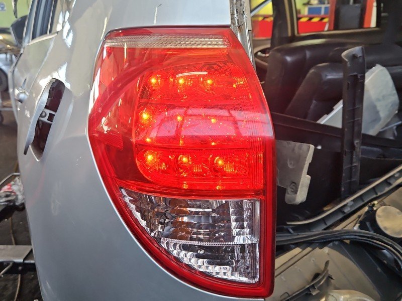 Lampa tył lewa TOYOTA, Z BŁOTNIKA 05-08 Toyota Rav4 III 05- HB