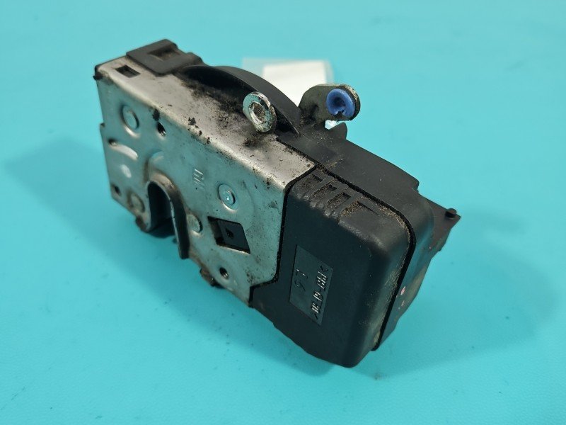 Zamek przód lewy 8200008260, 91166230 Opel Vivaro EUROPA 8pin