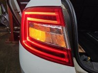 Lampa tył lewa Skoda Octavia III HB