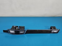Listwa dekor deski Mercedes W212 A2127200722, A2127300222, A2126801207 odklejona listwa przy kratce środkowej,11 elementów