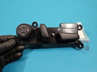 Przełącznik Producent części: KIA, regulacji fotela pawego Kia Stinger 88640-J5000