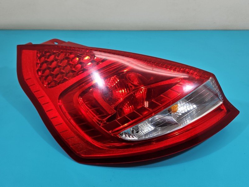 Lampa tył lewa Ford Fiesta Mk7 HB Lampa tył lewa Ford Fiesta Mk7 HB